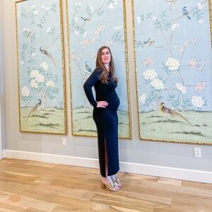 Amazon Black Maternity Dress perfect for bump photos